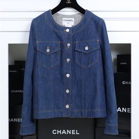 ❌SOLD❌Chanel vintage 99C denim jacket - Picture 2 of 10